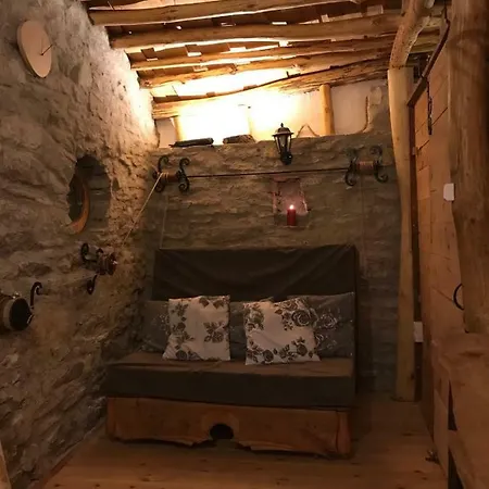 Futetos Dombhaz דירה *