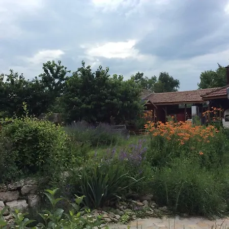 Futetos Dombhaz דירה Urom