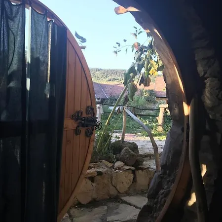 Futetos Dombhaz شقة *