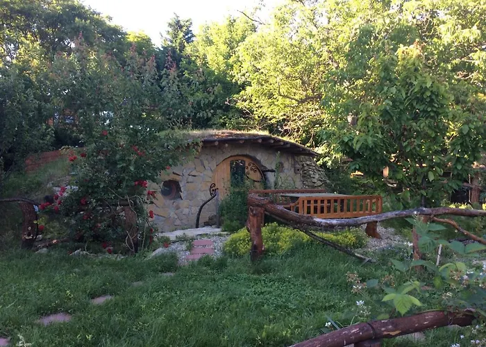 Futetos Dombhaz Apartament Urom